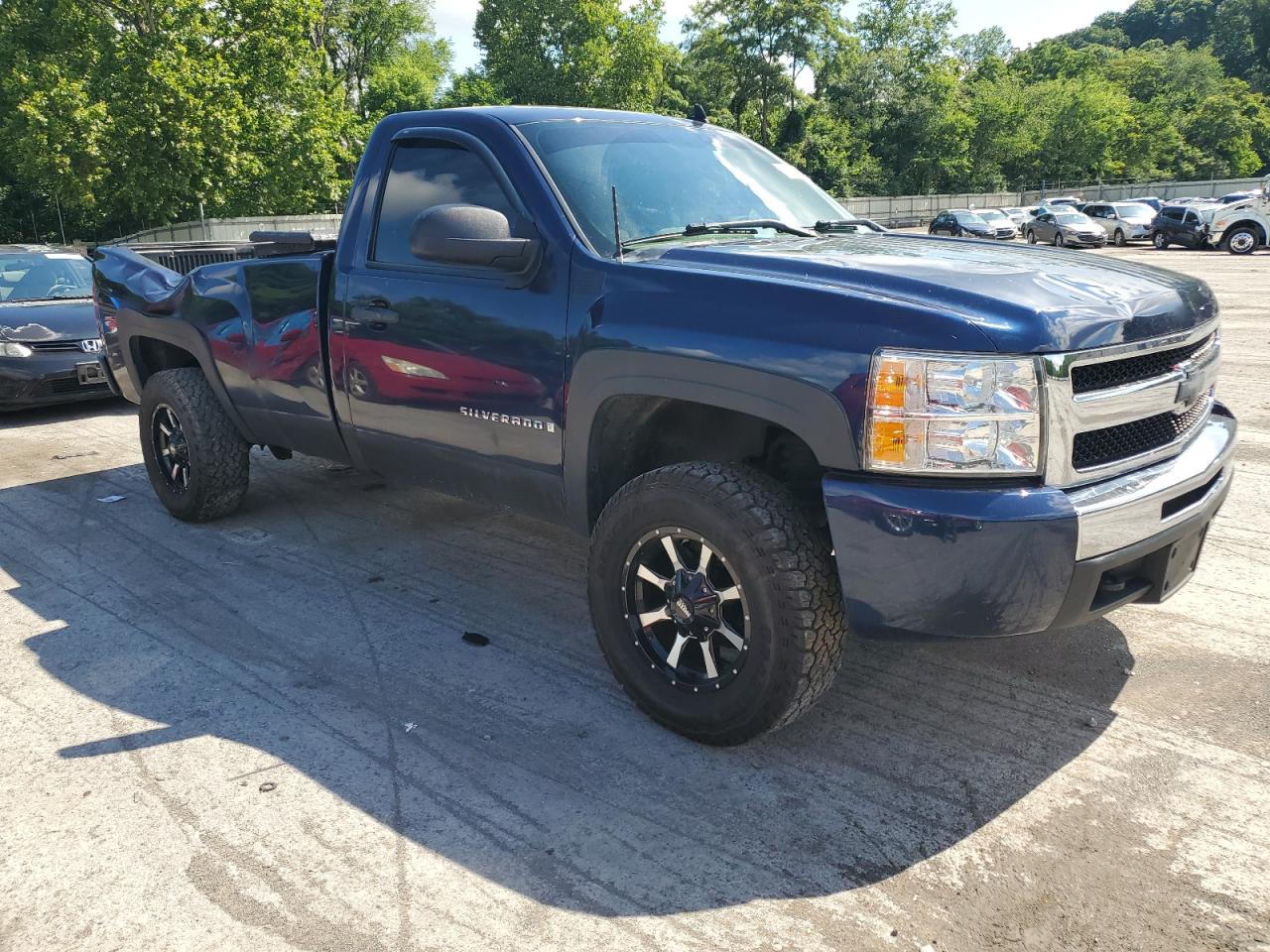 2009 Chevrolet Silverado - Image 4