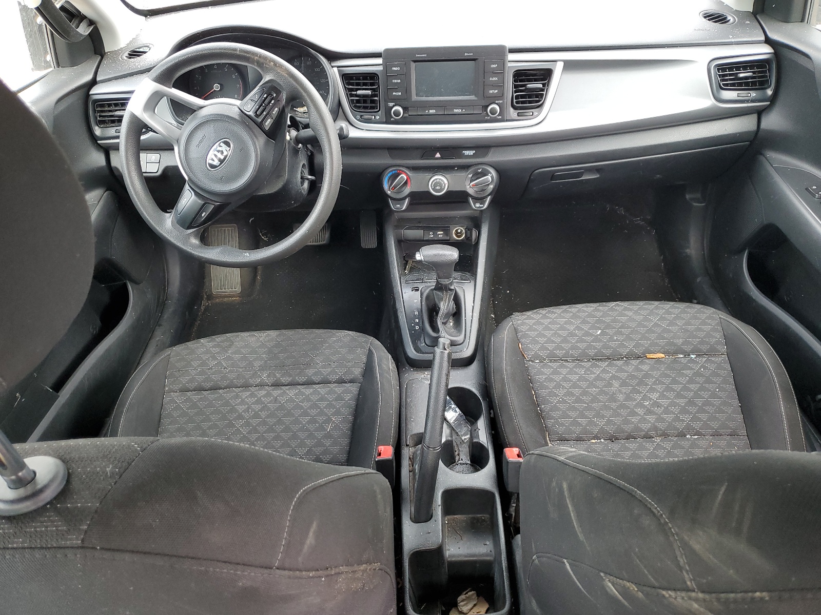 3KPA24AB8KE210331 2019 Kia Rio S