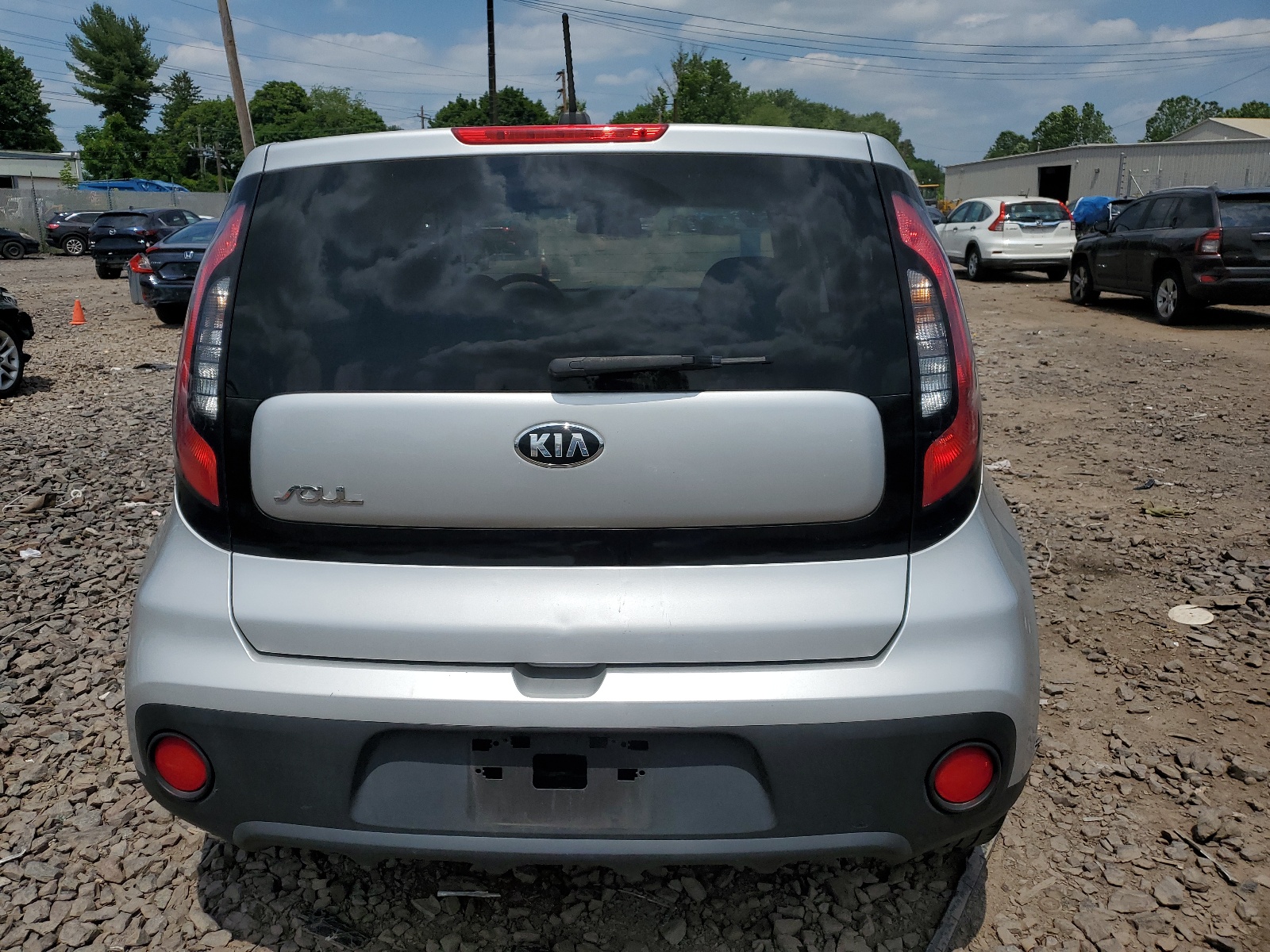 KNDJN2A25J7553219 2018 Kia Soul