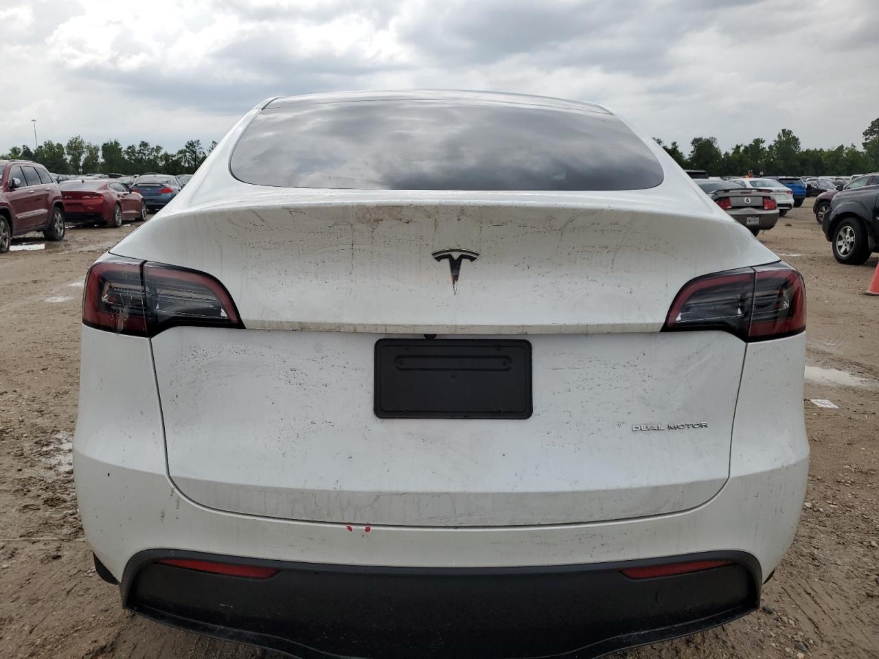 7SAYGDEE0PA070071 2023 Tesla Model Y