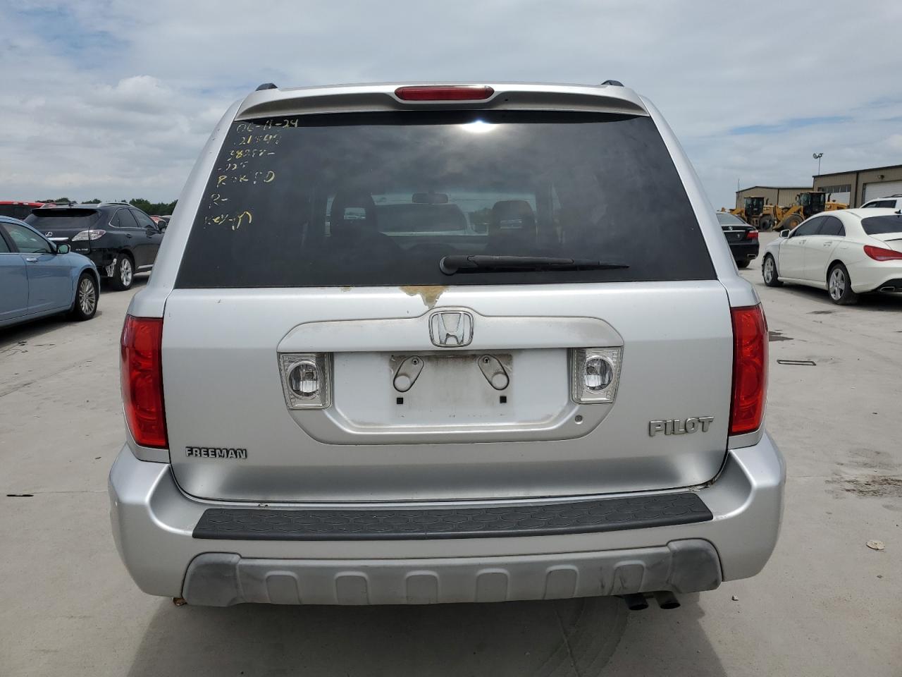 2005 Honda Pilot Exl VIN: 5FNYF18525B055811 Lot: 59744324