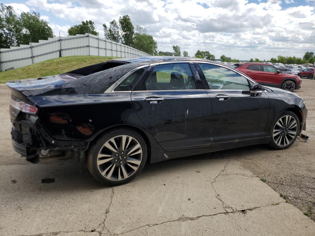 VIN 3LN6L5F92JR603985 2018 LINCOLN MKZ no.3