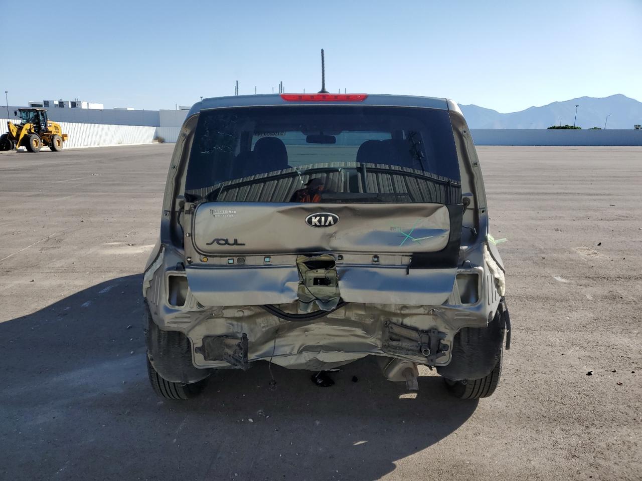 2015 Kia Soul VIN: KNDJN2A28F7172326 Lot: 57050514