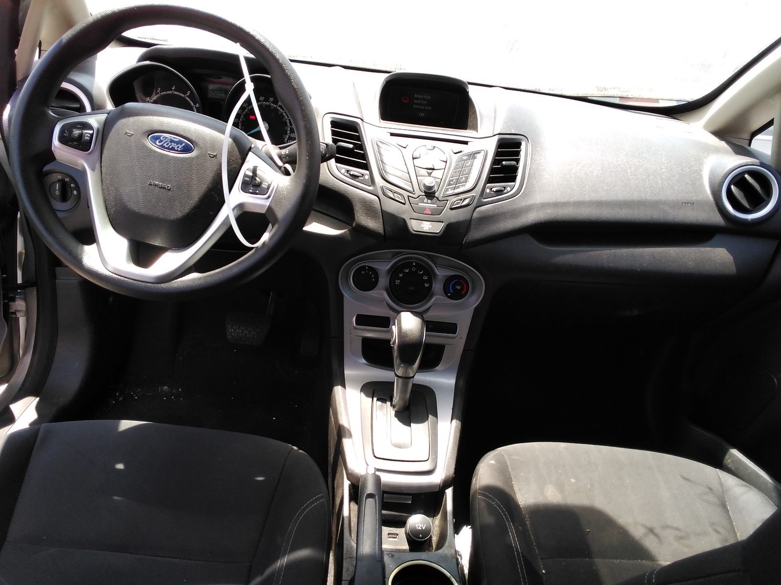 3FADP4EJXJM110144 2018 Ford Fiesta Se