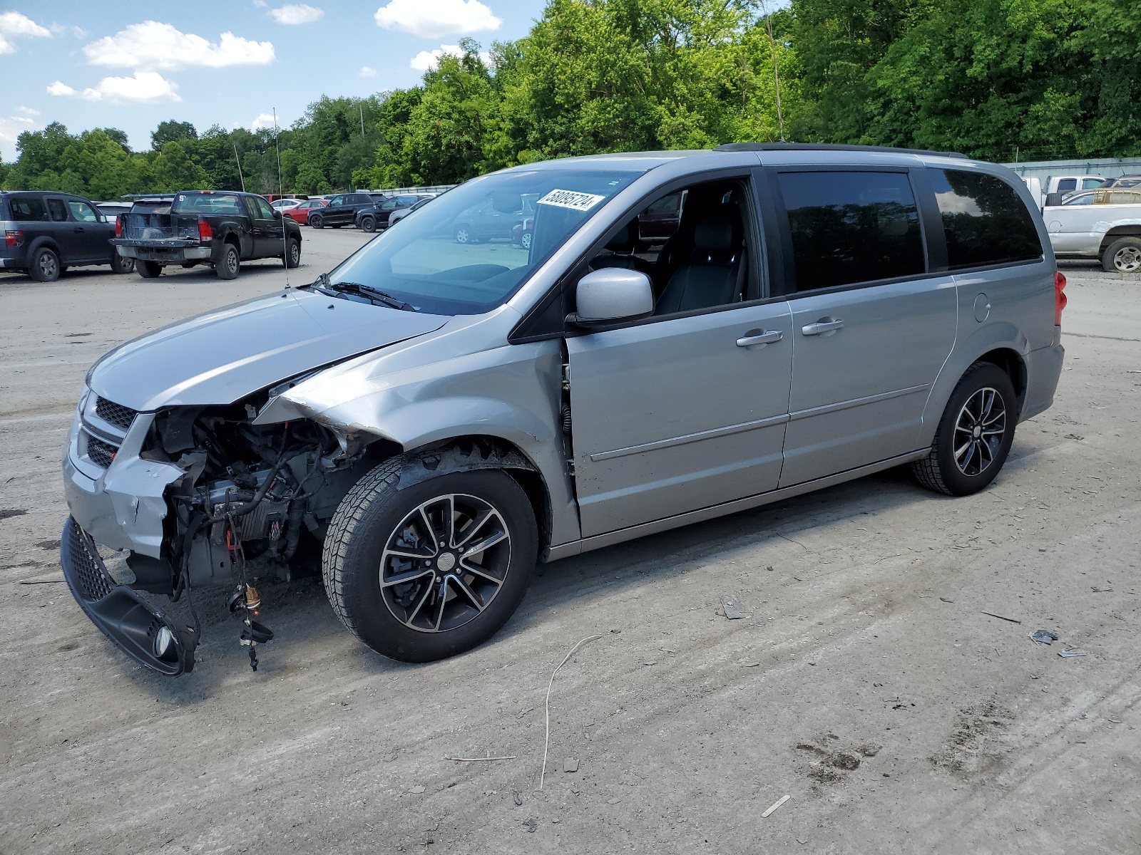 2017 Dodge Grand Caravan Gt vin: 2C4RDGEG3HR696882