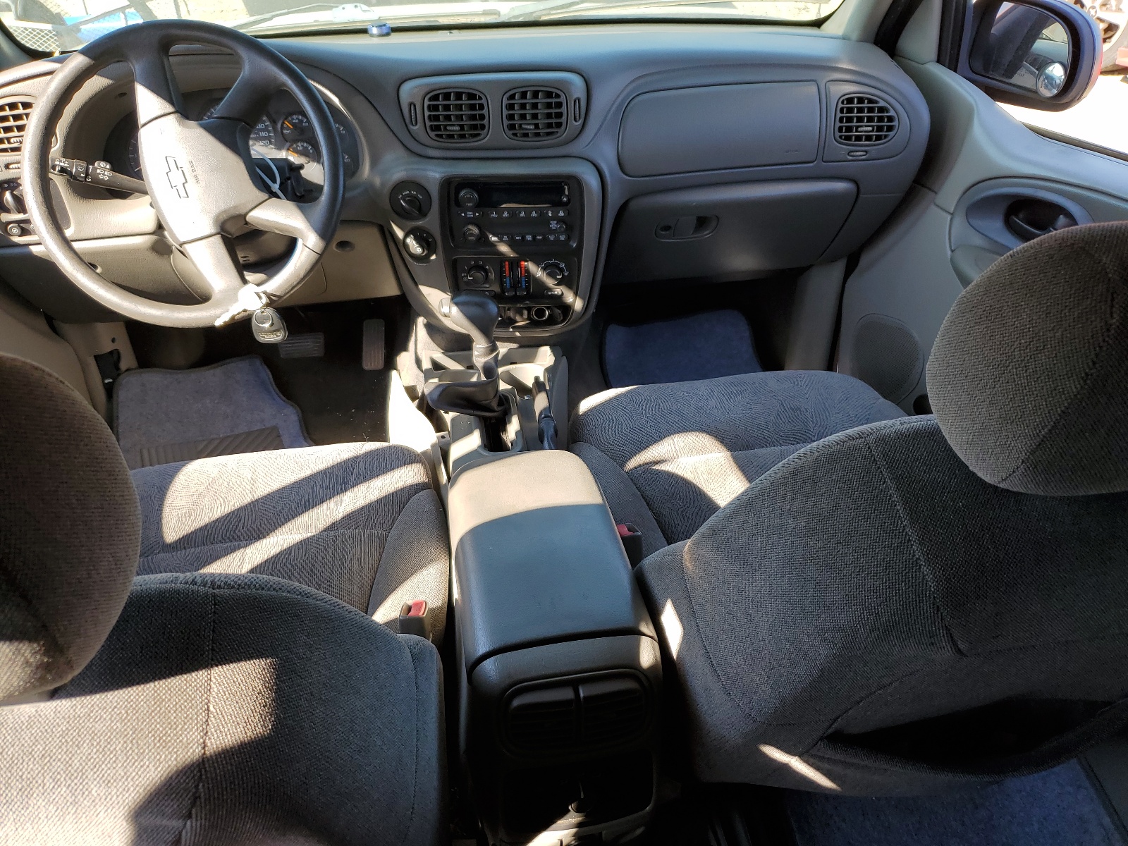 1GNDT13S942307938 2004 Chevrolet Trailblazer Ls