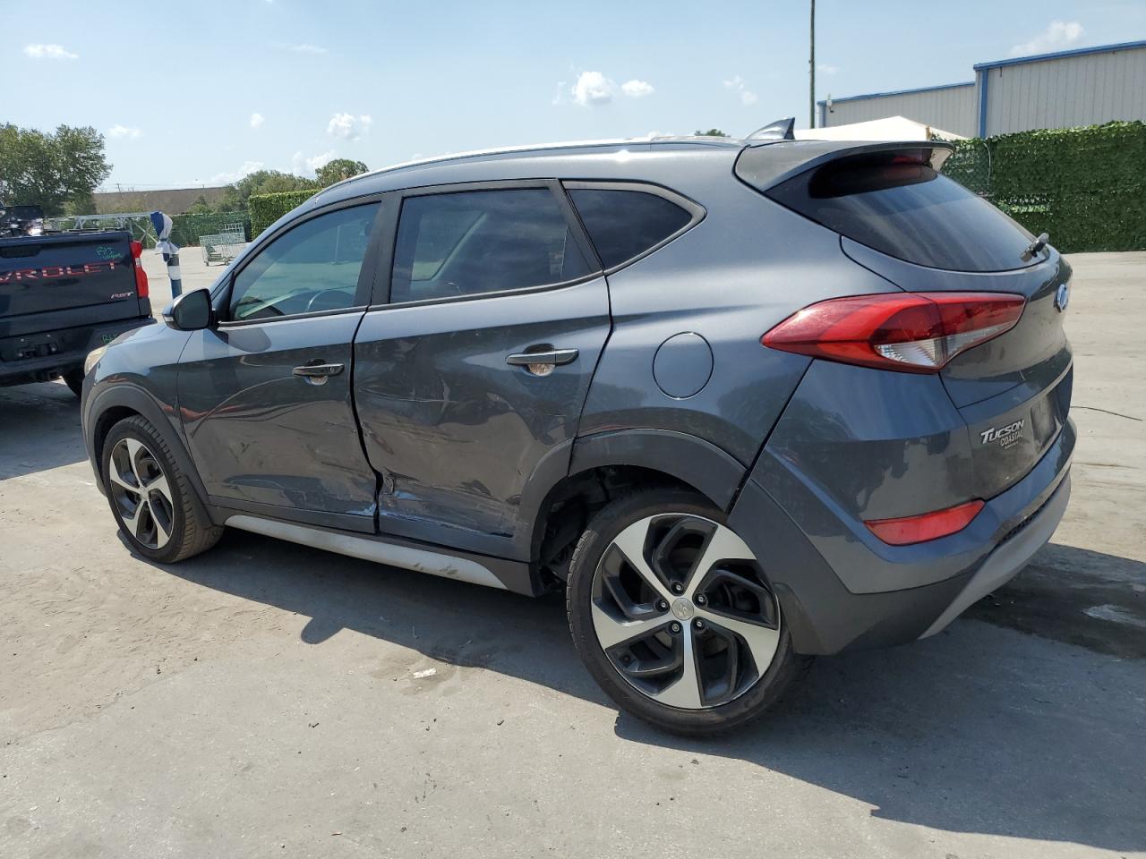 KM8J33AL1JU752477 2018 HYUNDAI TUCSON - Image 2