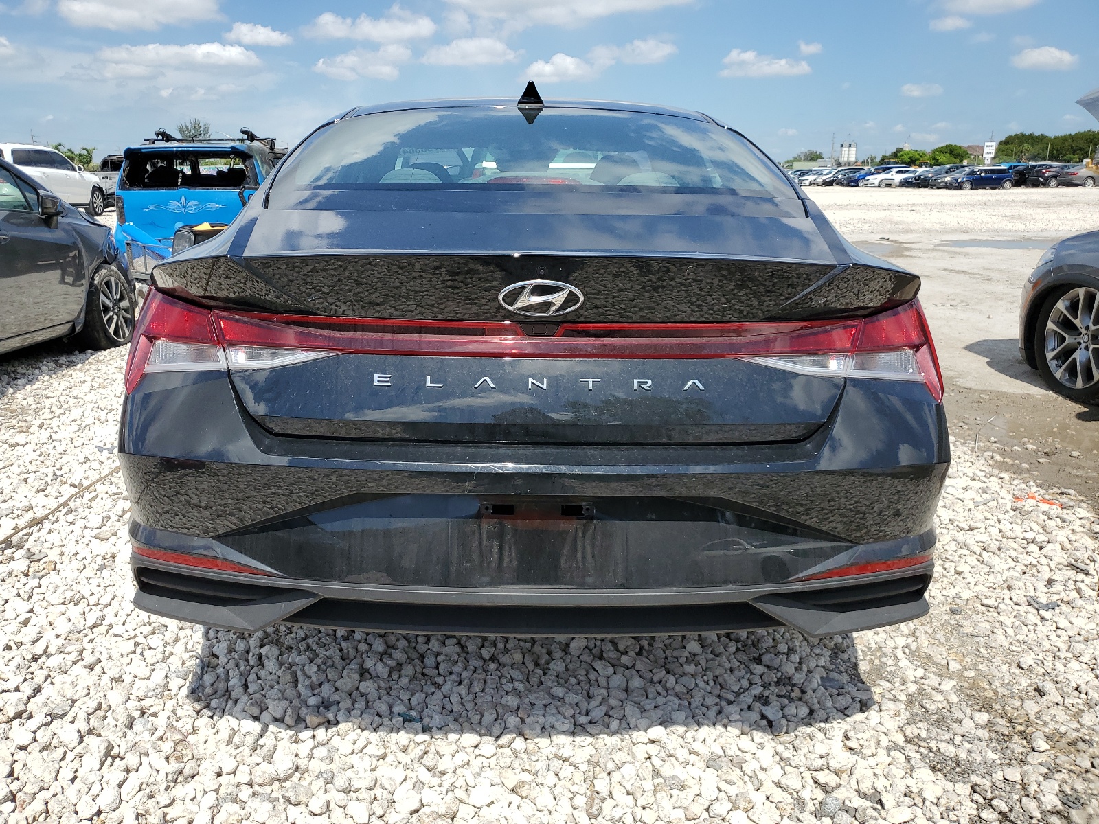 2022 Hyundai Elantra Sel vin: 5NPLM4AG1NH078110