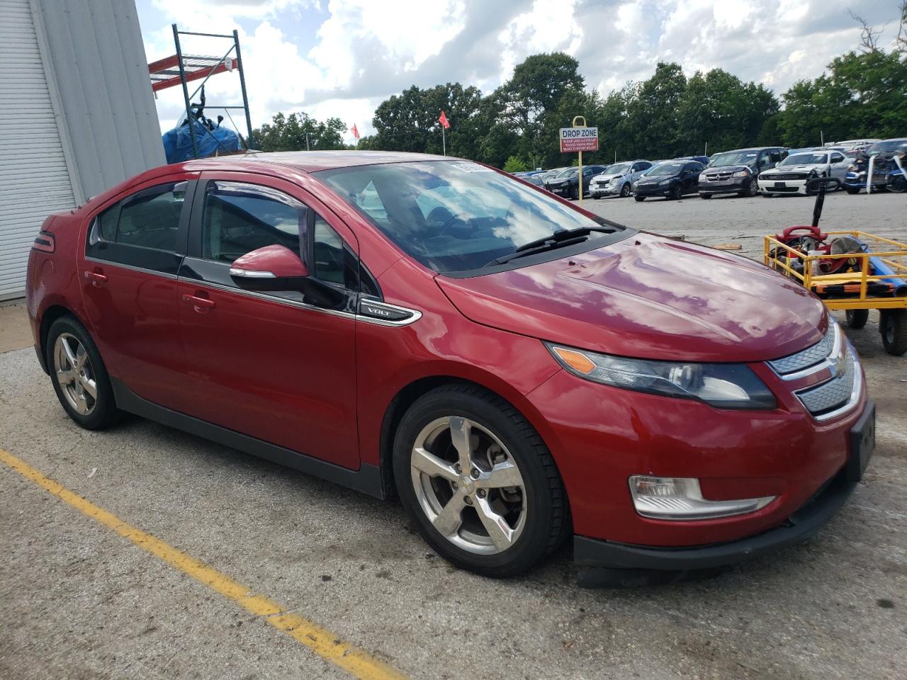 2014 Chevrolet Volt - Image 4
