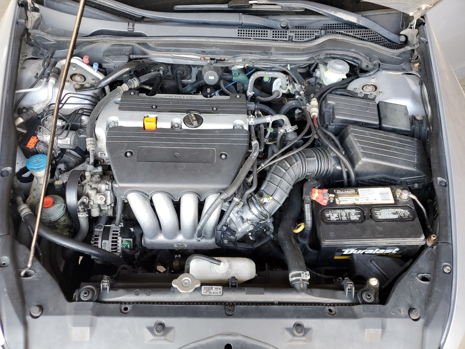 1HGCM563X4A138372 2004 Honda Accord Lx