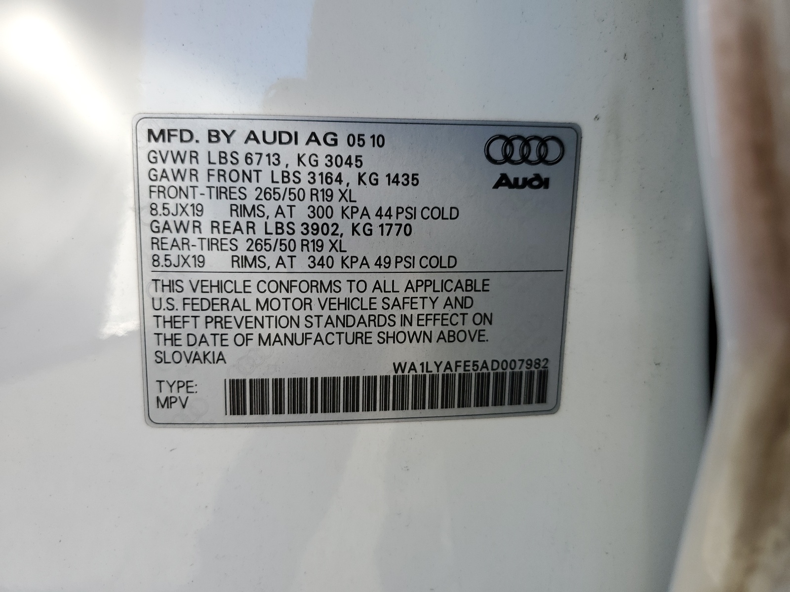 WA1LYAFE5AD007982 2010 Audi Q7 Premium Plus