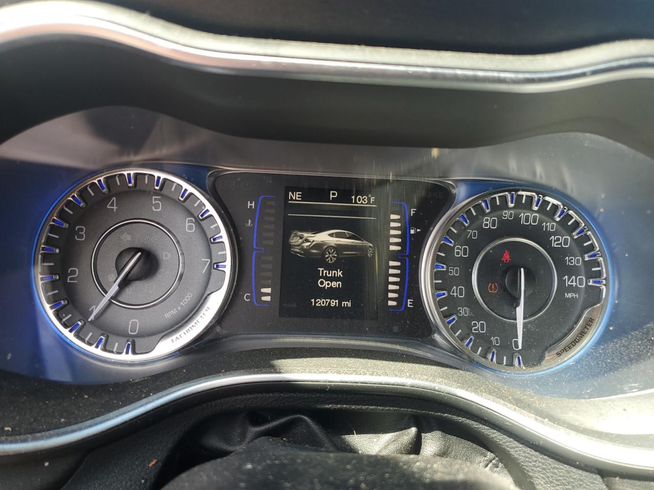 2015 Chrysler 200 Limited VIN: 1C3CCCAB8FN729160 Lot: 59322074