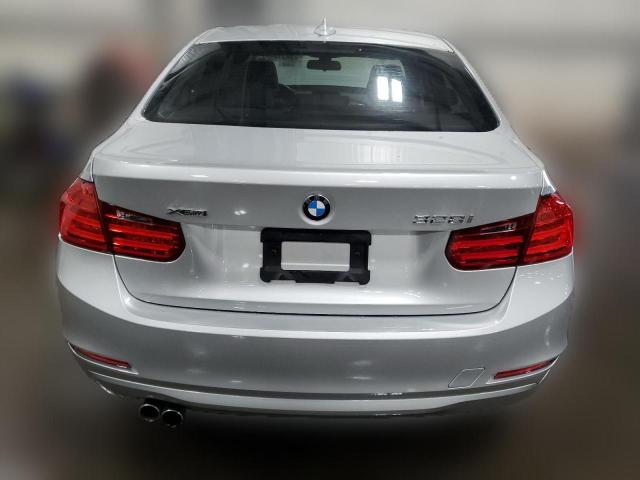  BMW 3 SERIES 2013 Сріблястий