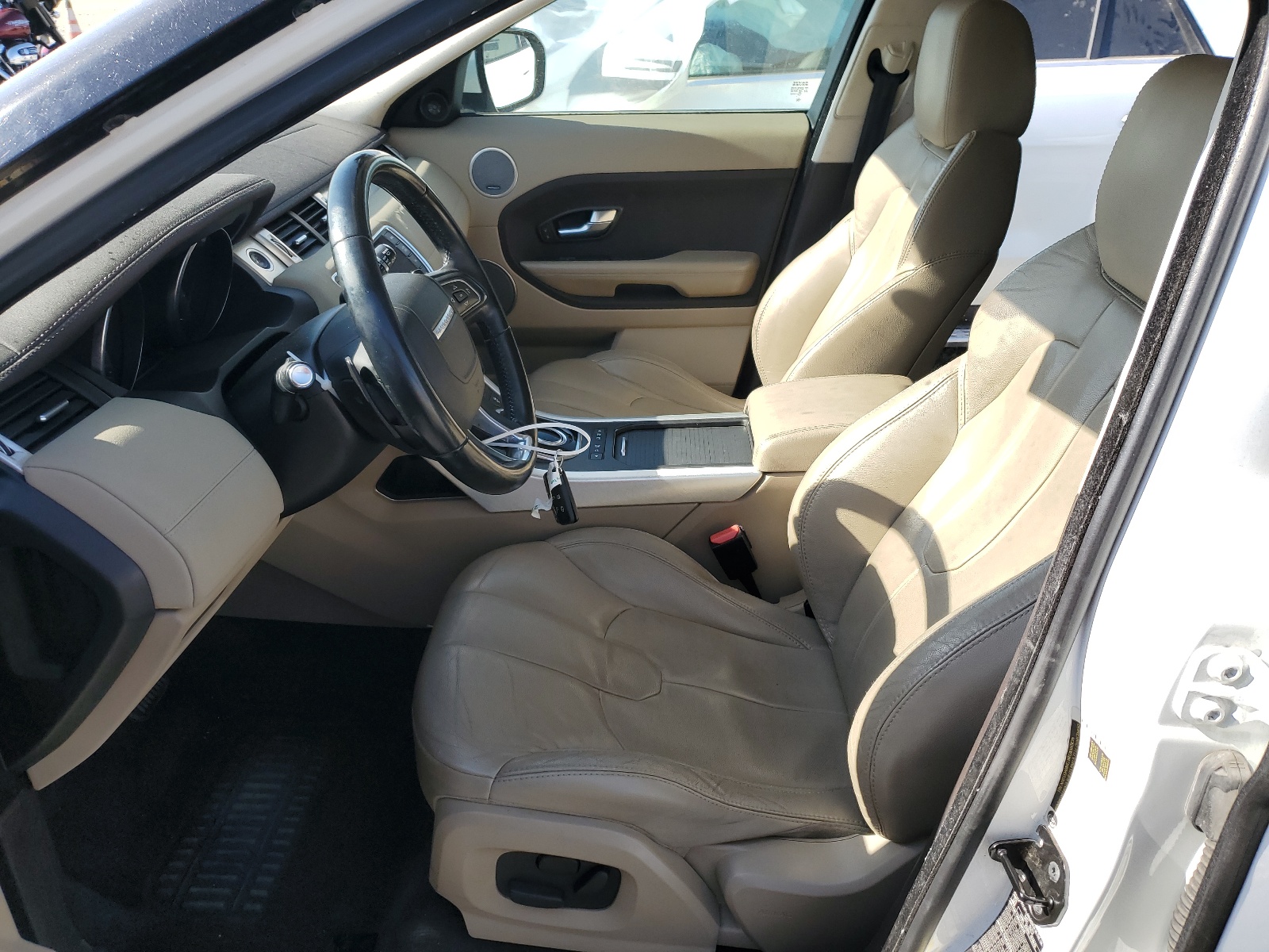 SALVR2BG5CH688917 2012 Land Rover Range Rover Evoque Pure Premium