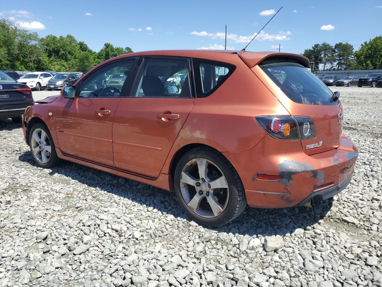 2004 Mazda 3 Hatchback VIN: JM1BK143641107079 Lot: 58393974