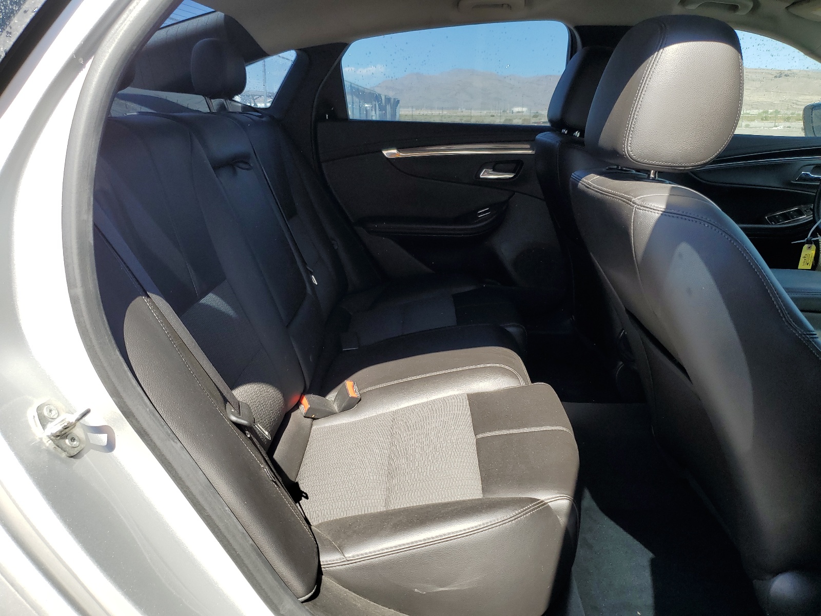 2G1125S39F9263517 2015 Chevrolet Impala Lt