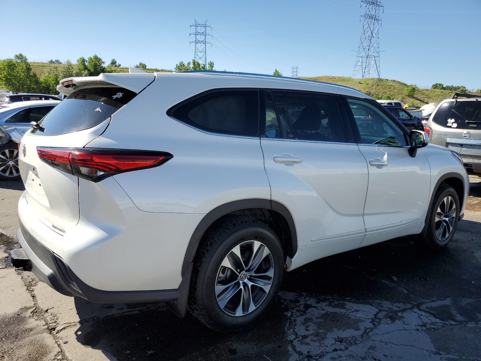 2020 Toyota Highlander Xle vin: 5TDHZRBH9LS047464