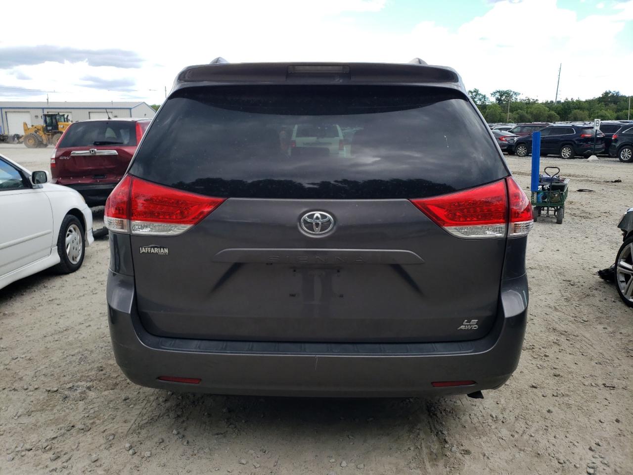 2014 Toyota Sienna Le VIN: 5TDJK3DC6ES084401 Lot: 58647634