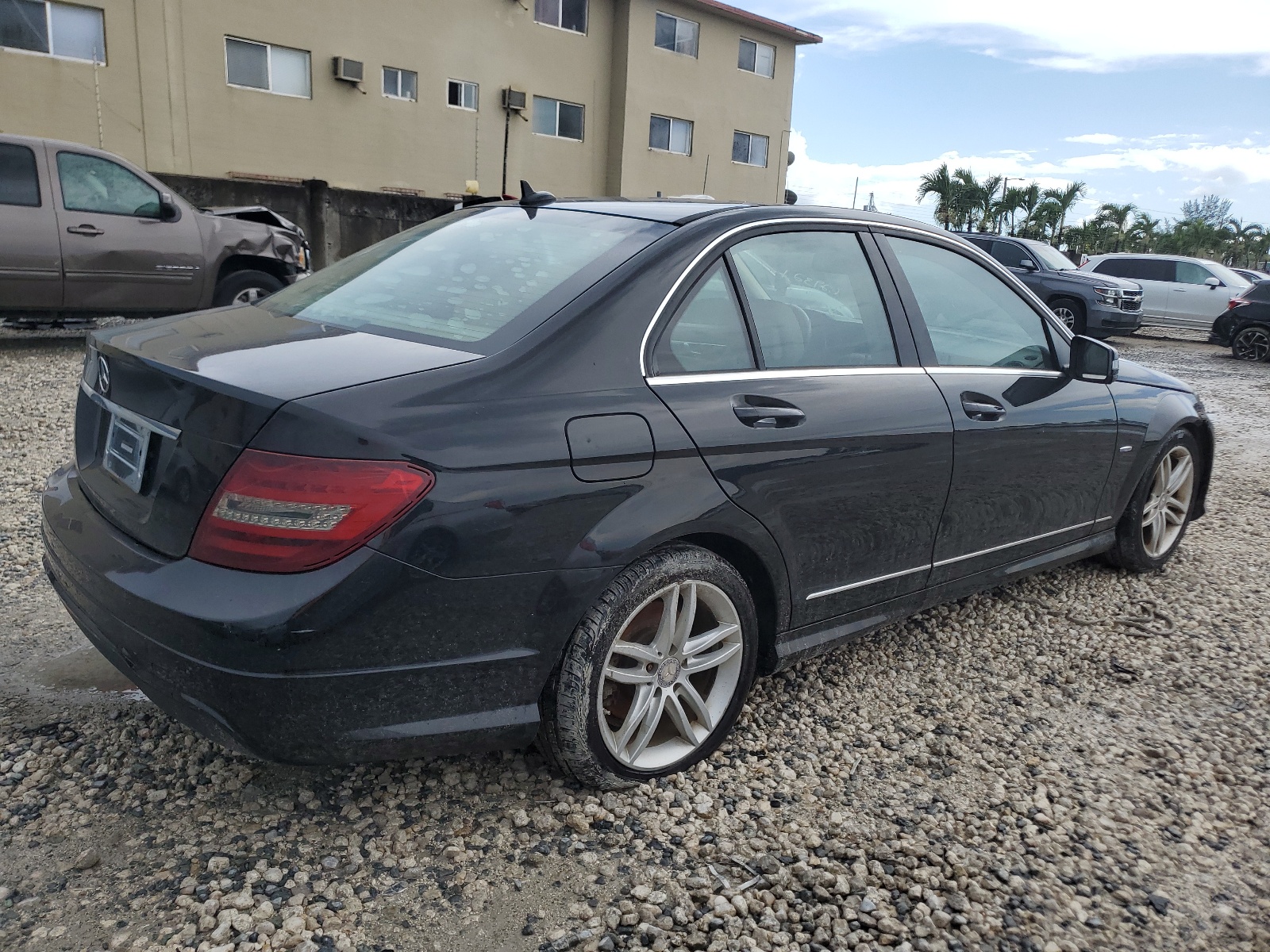 2012 Mercedes-Benz C 250 vin: WDDGF4HB9CA629321