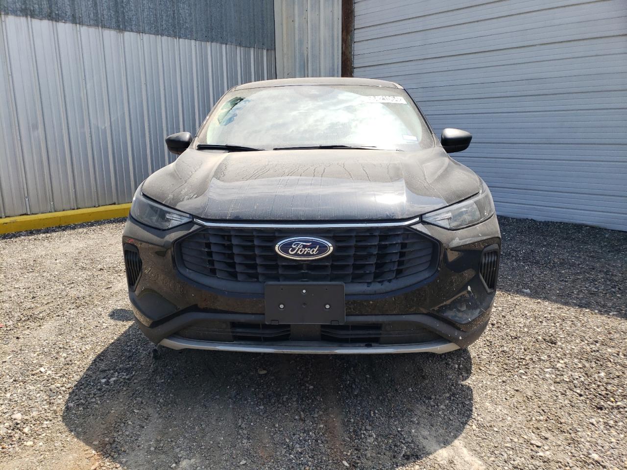 2023 Ford Escape - Image 5