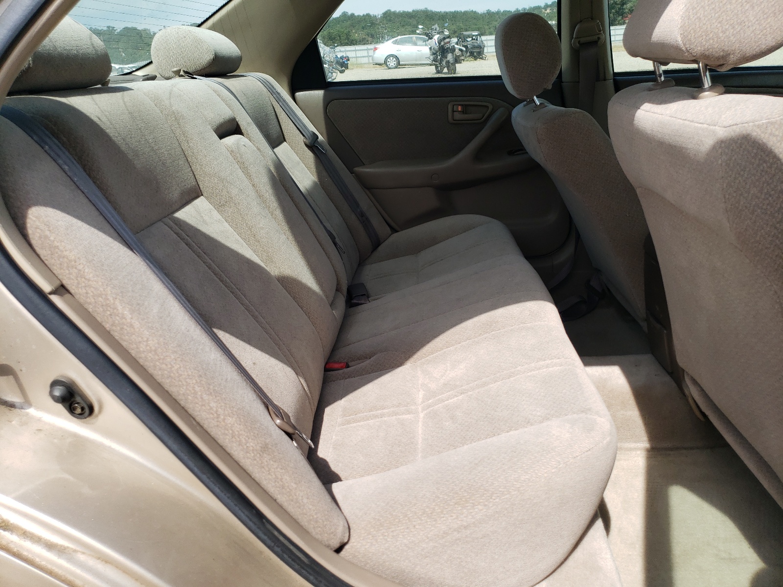 JT2BG22K1Y0472663 2000 Toyota Camry Ce