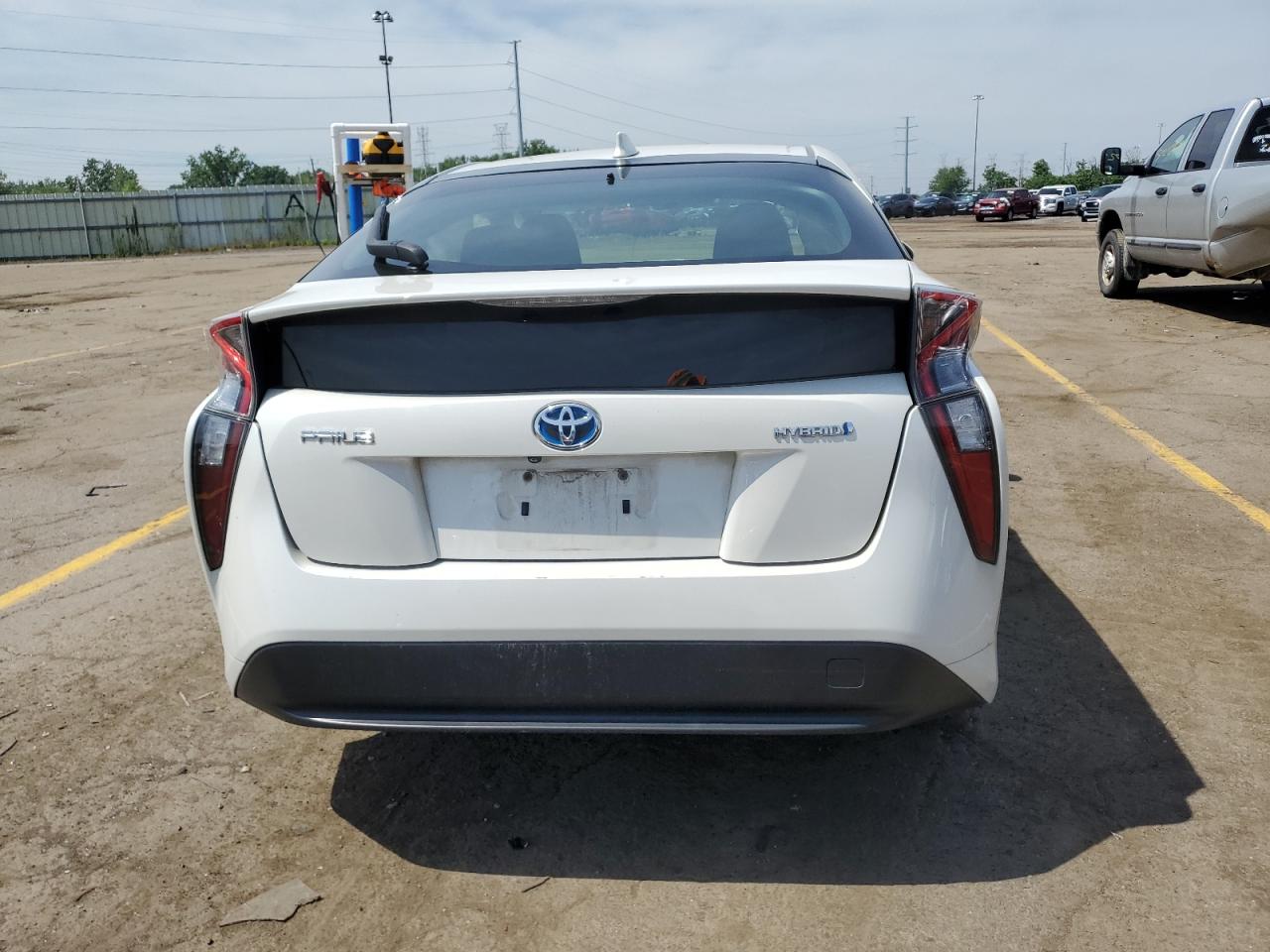 JTDKBRFU1G3008053 2016 Toyota Prius