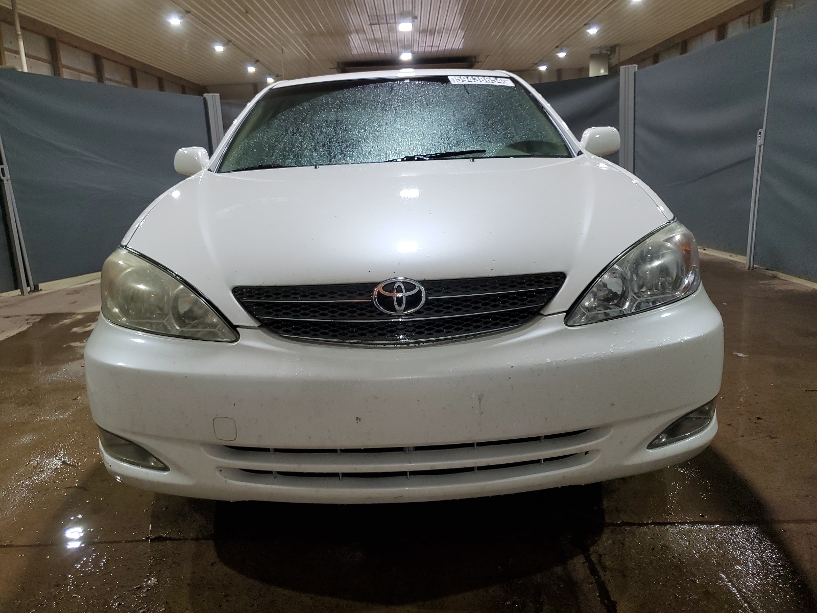 JTDBE32K840269055 2004 Toyota Camry Le