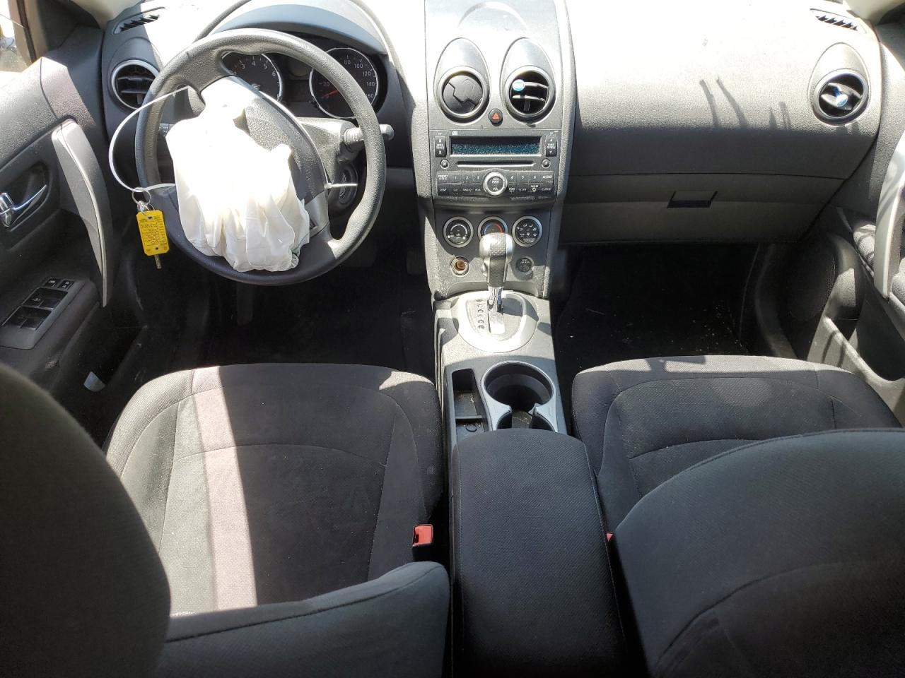 2010 Nissan Rogue - Image 8