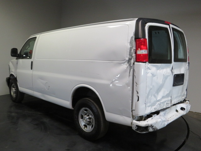 1GCWGAFP4M1225621 2021 Chevrolet Express G2500