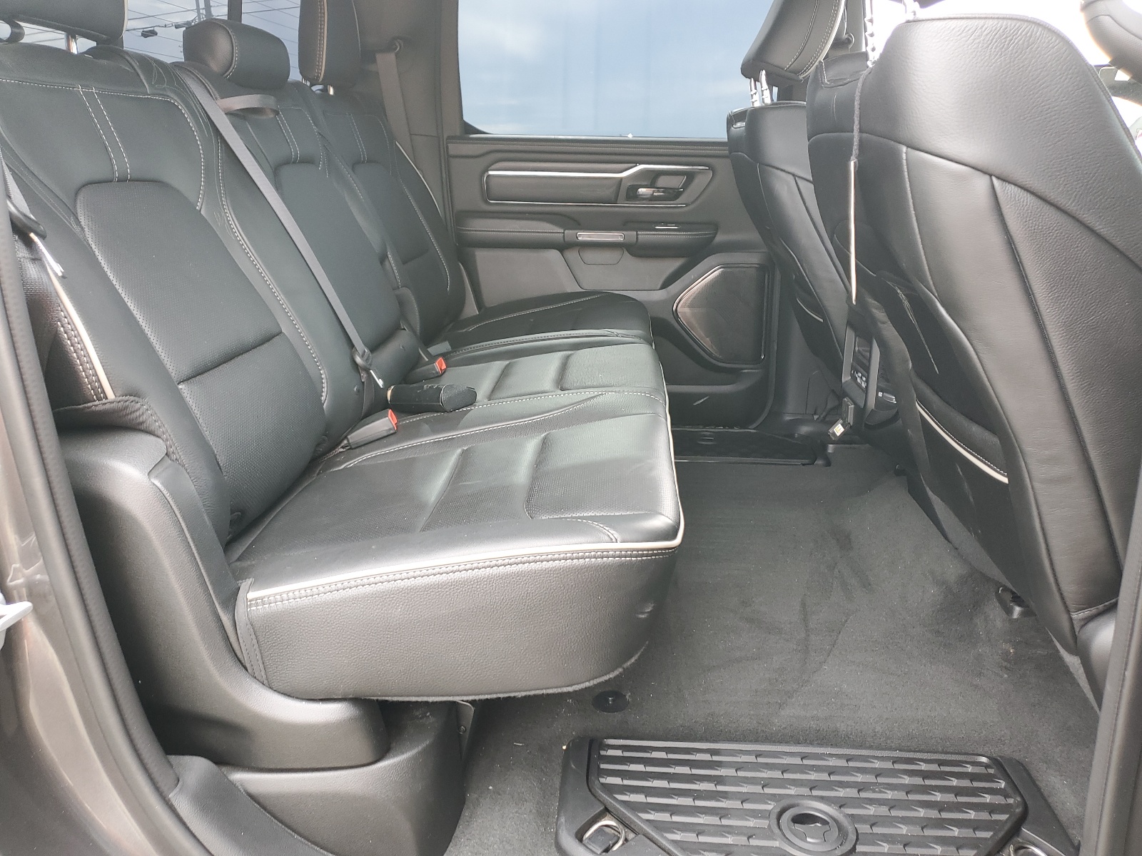 1C6SRFHM2NN412883 2022 Ram 1500 Limited