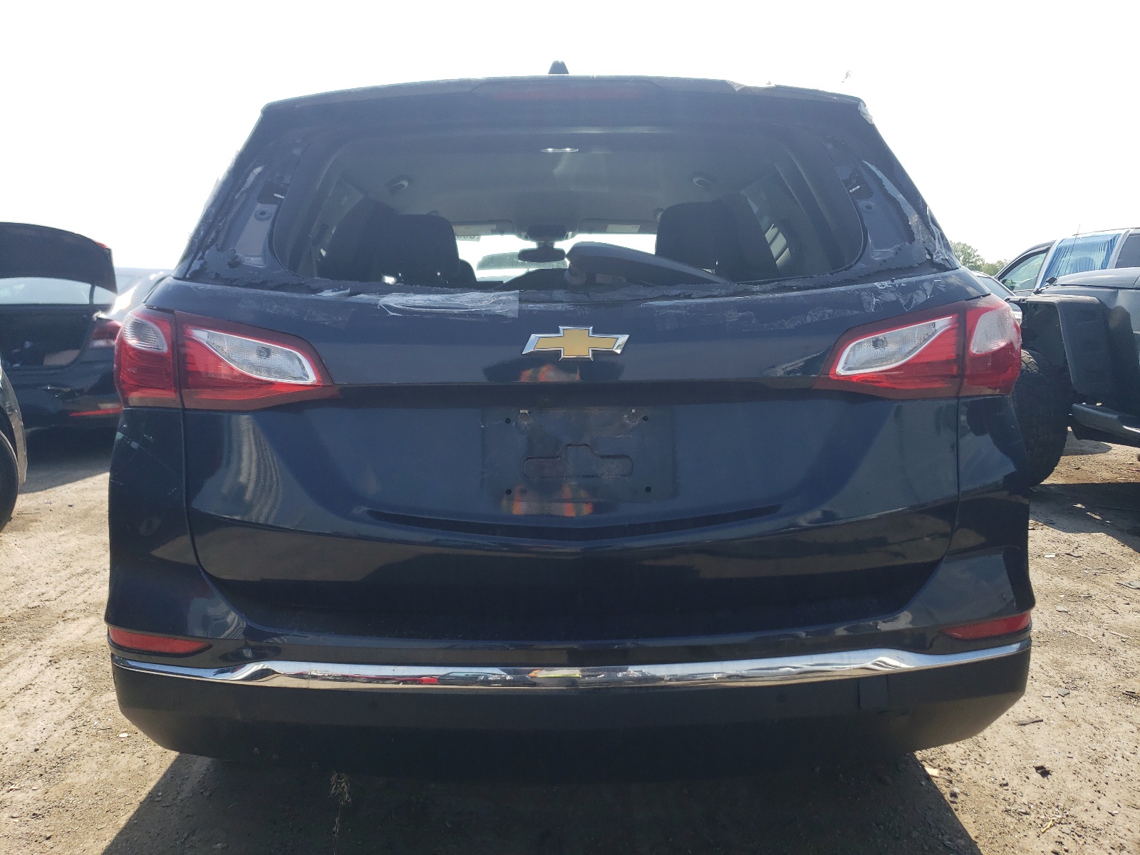 3GNAXJEV1JS621078 2018 Chevrolet Equinox Lt