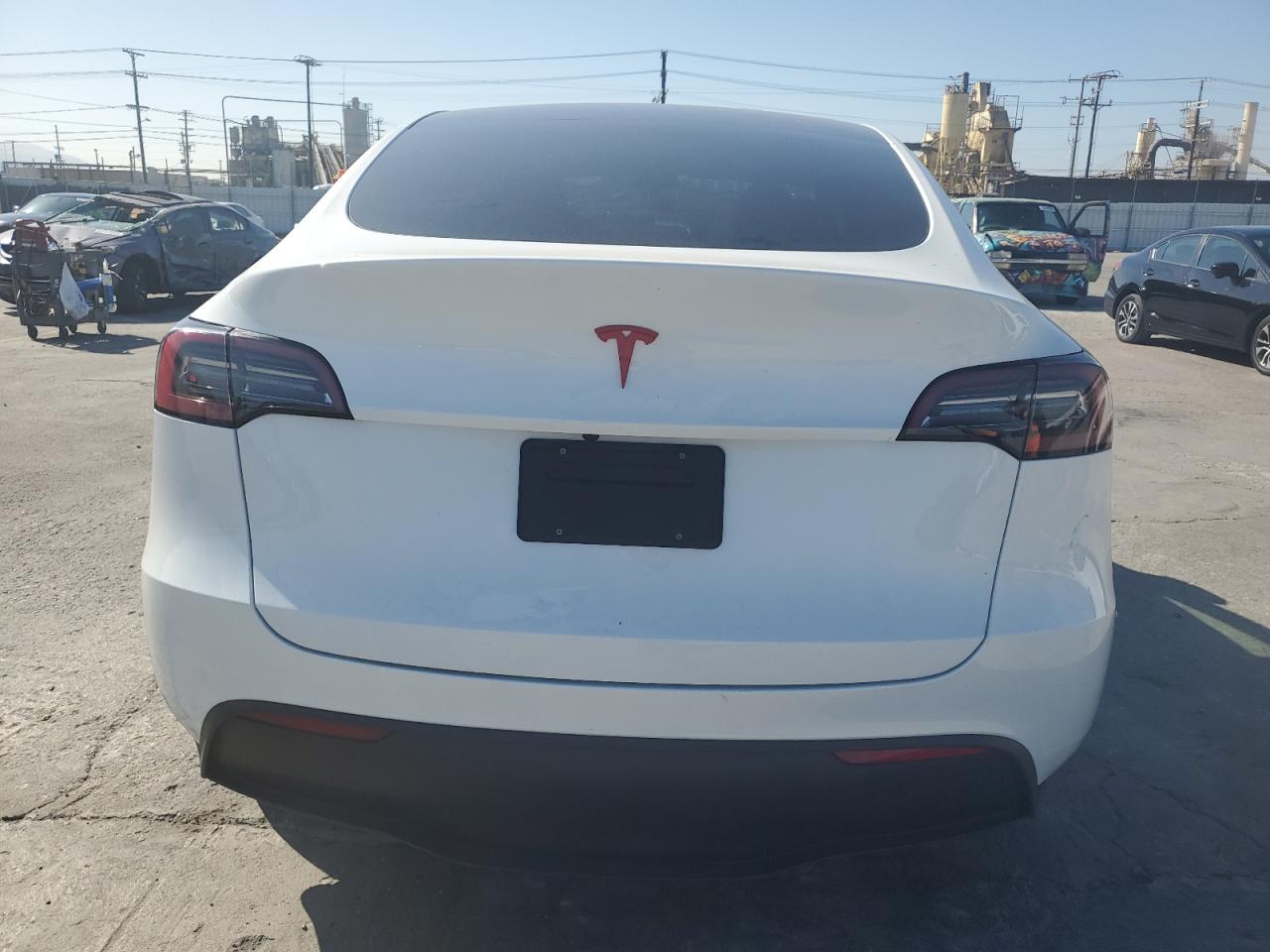 7SAYGDEE8PA035410 2023 Tesla Model Y