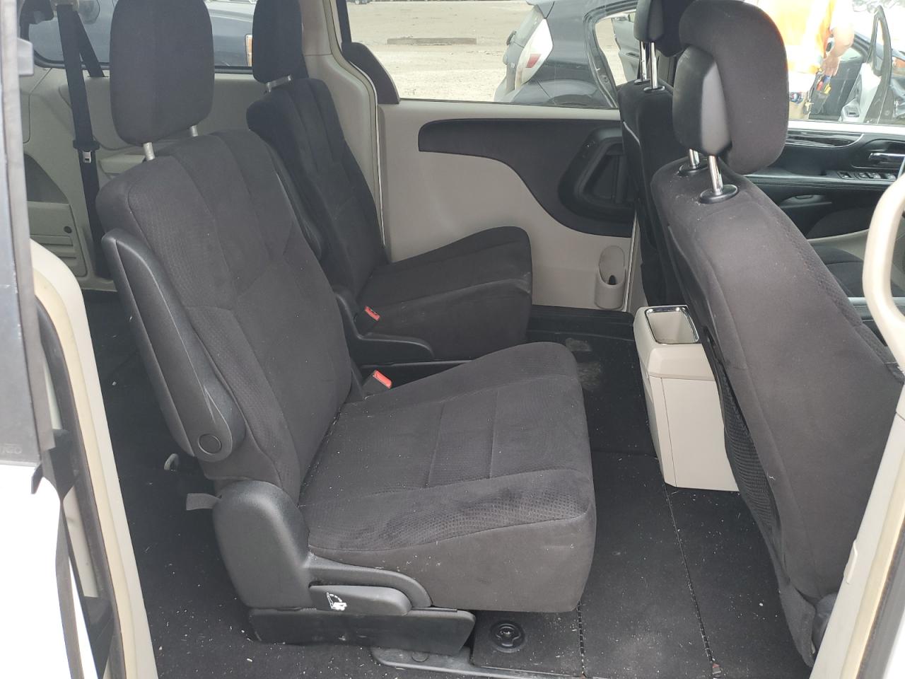 2011 Chrysler Town & Country Touring VIN: 2A4RR5DG3BR677208 Lot: 61155984