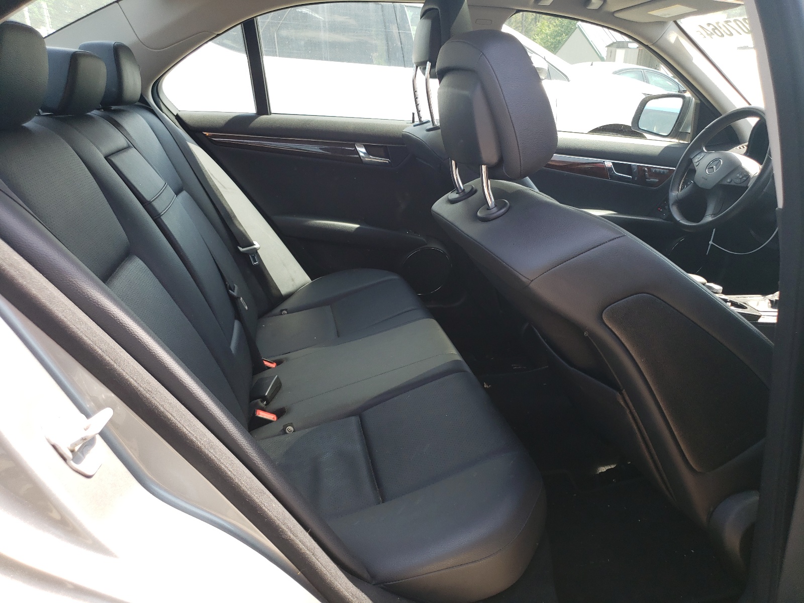 WDDGF81X09F208516 2009 Mercedes-Benz C 300 4Matic