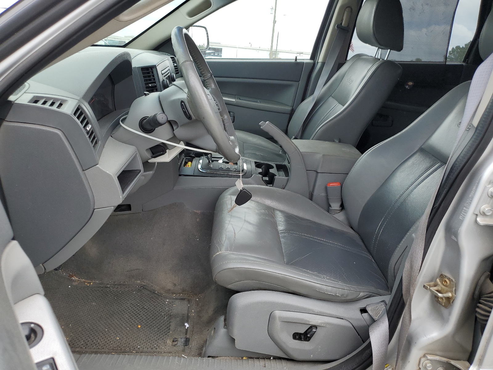 1J4HS48N85C732350 2005 Jeep Grand Cherokee Laredo