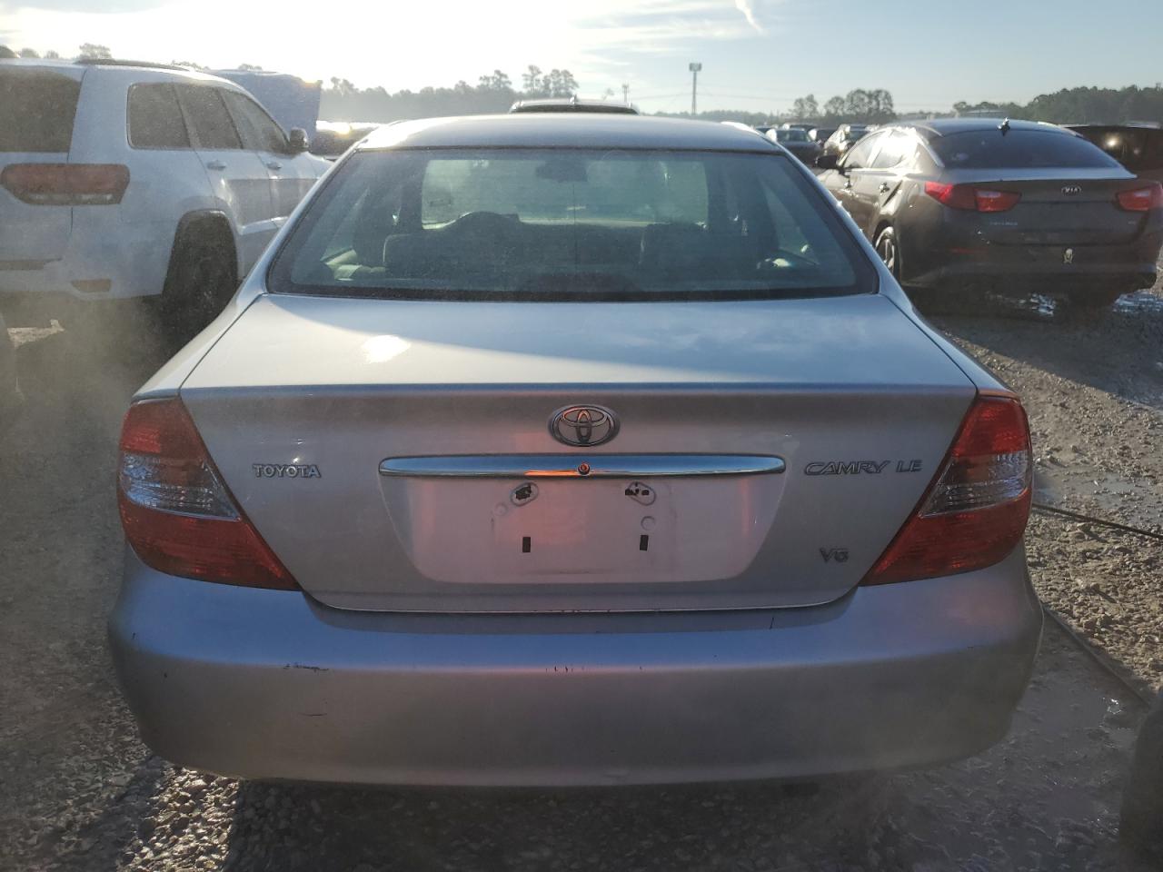 4T1BF32KX2U518468 2002 Toyota Camry Le