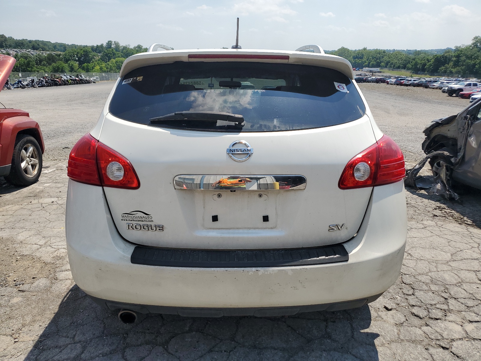 JN8AS5MT5BW170195 2011 Nissan Rogue S