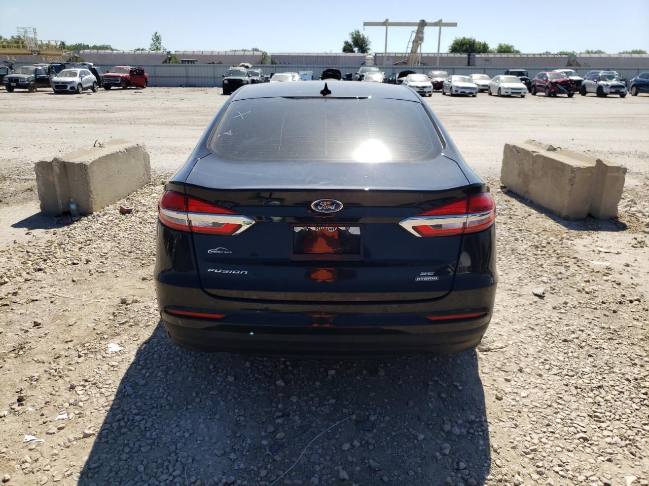 2020 Ford Fusion Se VIN: 3FA6P0LU4LR237279 Lot: 58792334