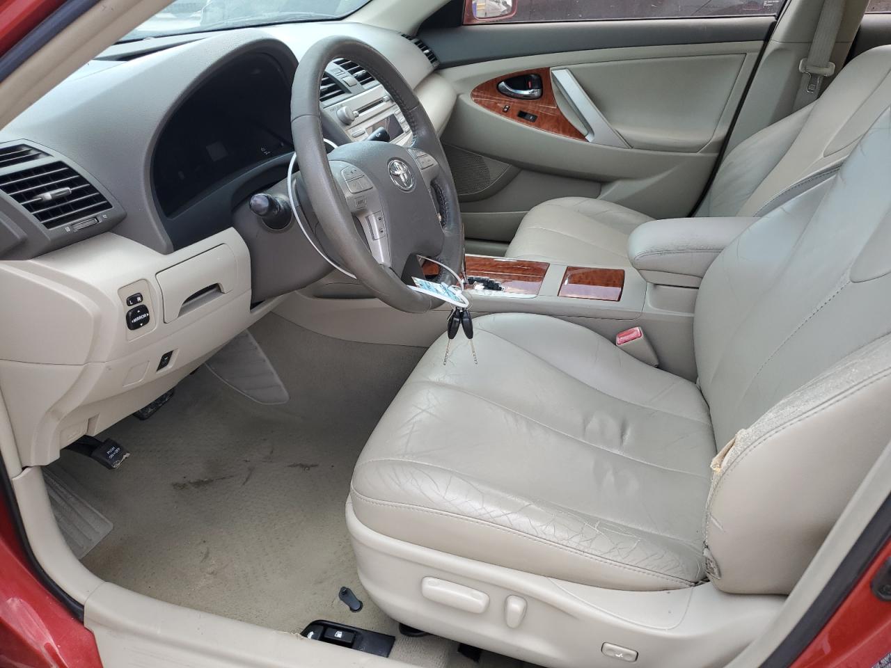2011 Toyota Camry - Image 7