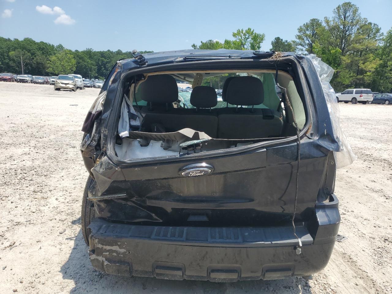 2011 Ford Escape Xls VIN: 1FMCU0C77BKA12823 Lot: 54670224