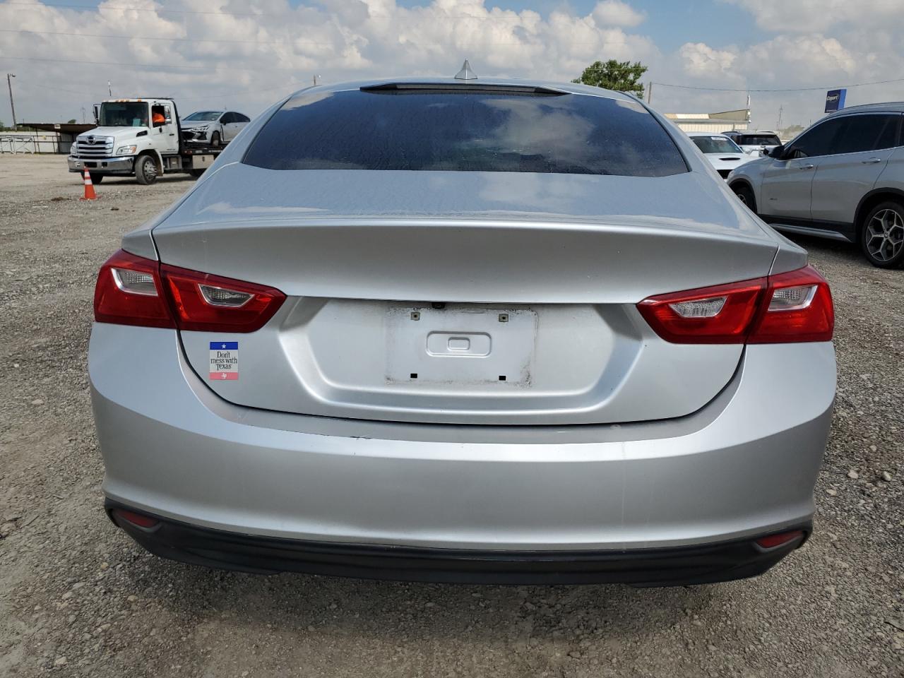 1G1ZD5ST8JF139364 2018 Chevrolet Malibu Lt