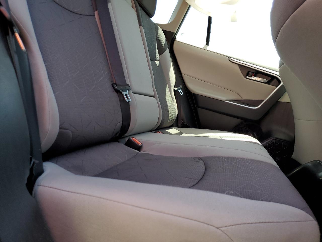 2021 Toyota Rav4 Xle VIN: 2T3P1RFV4MC237094 Lot: 58574554