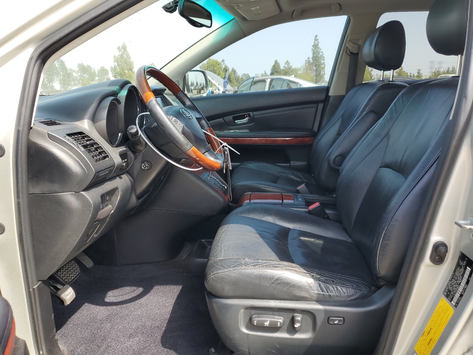 JTJGA31U640008427 2004 Lexus Rx 330