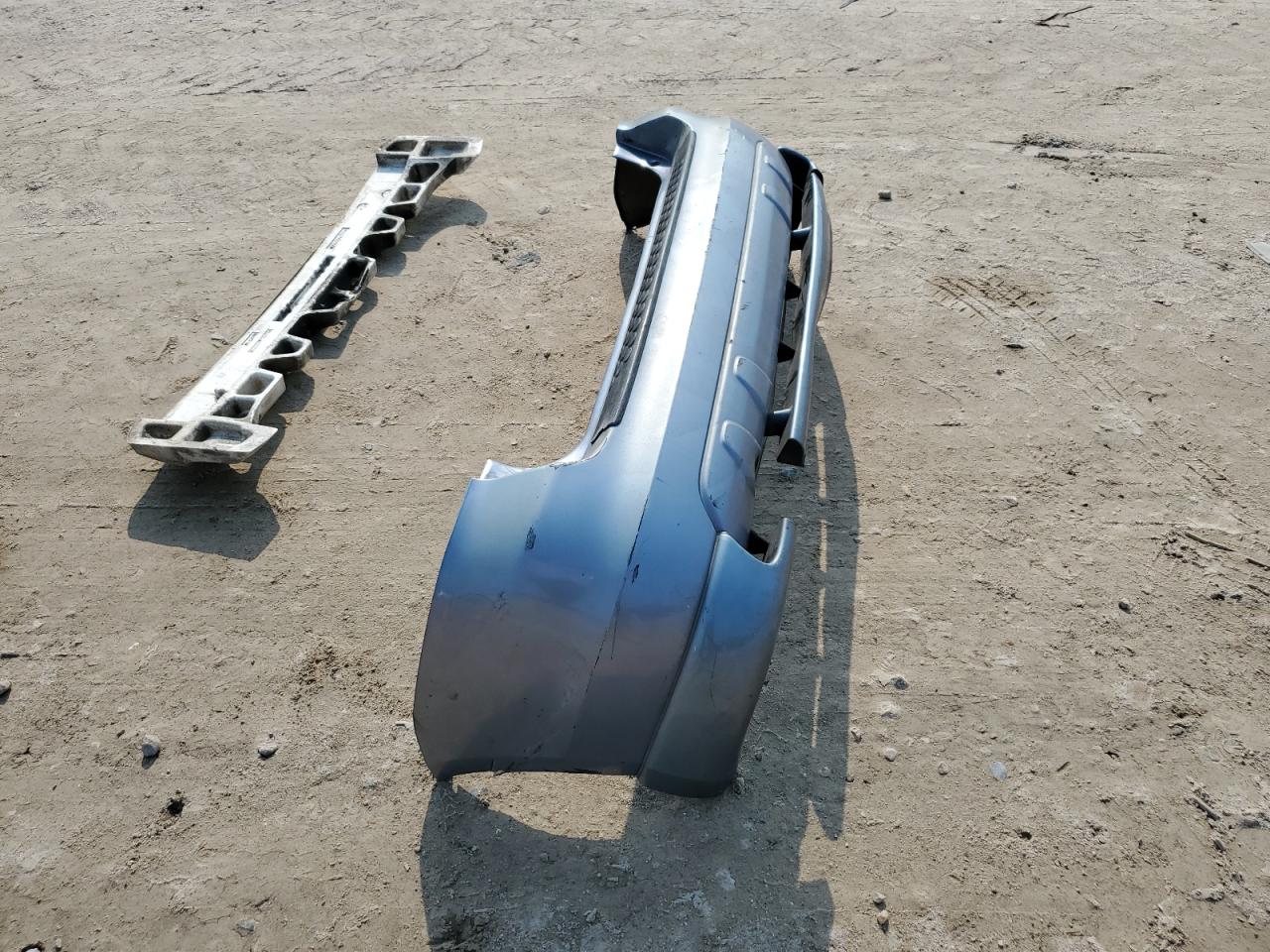 2004 Toyota Corolla Matrix Xr VIN: 2T1KR32E74C226282 Lot: 56630244