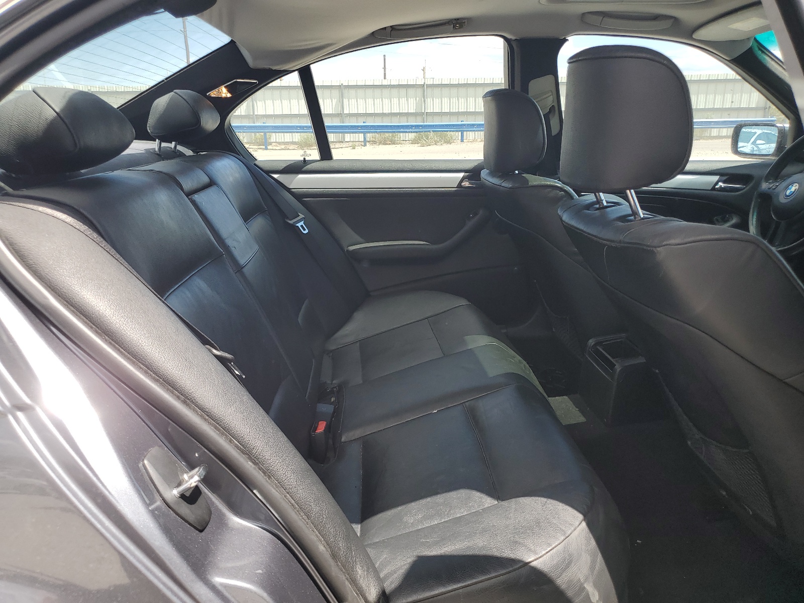 WBAAV53421JS95841 2001 BMW 330 I