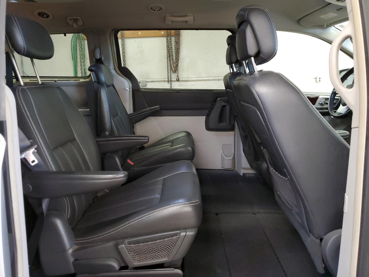 2009 Chrysler Town & Country Touring Plus VIN: 2A4RR8D15AR398130 Lot: 59967454