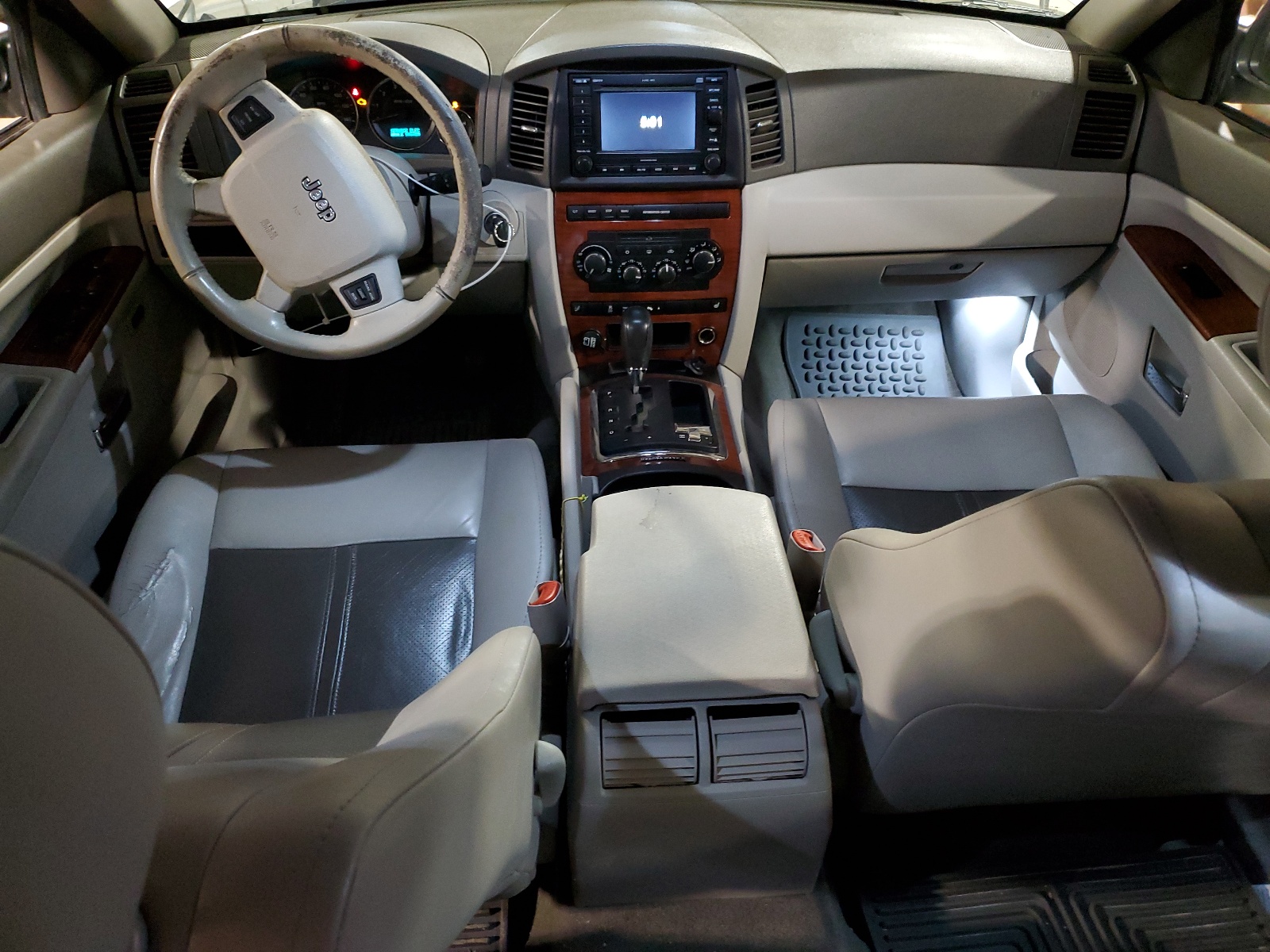 1J4HR58275C665599 2005 Jeep Grand Cherokee Limited