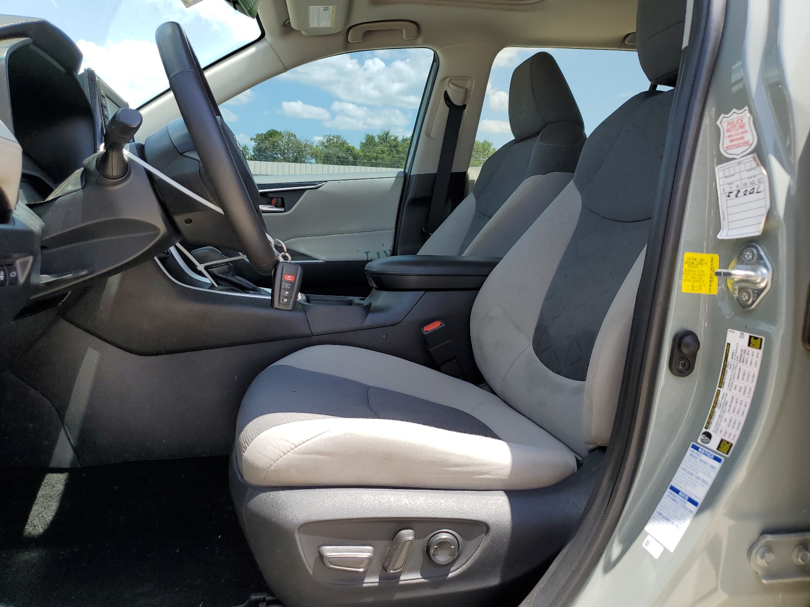 2T3P1RFV8LC094374 2020 Toyota Rav4 Xle