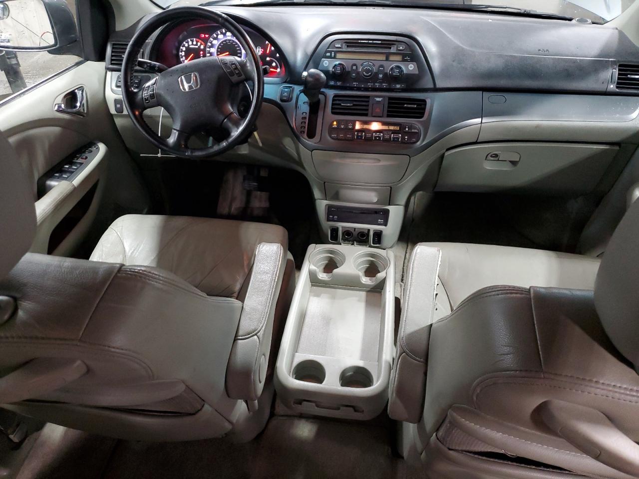 2007 Honda Odyssey - Image 8