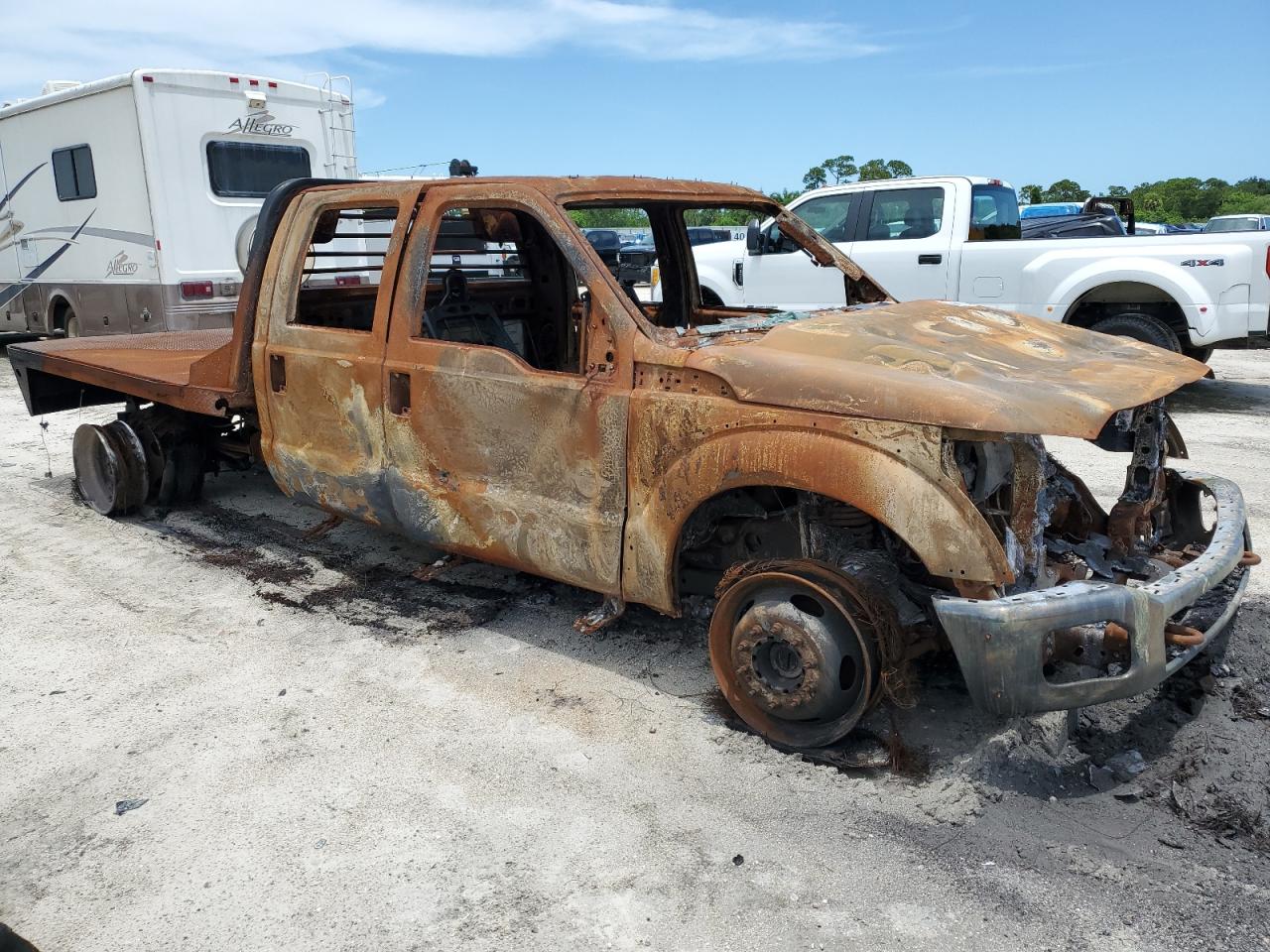 2016 Ford F450 - Image 1